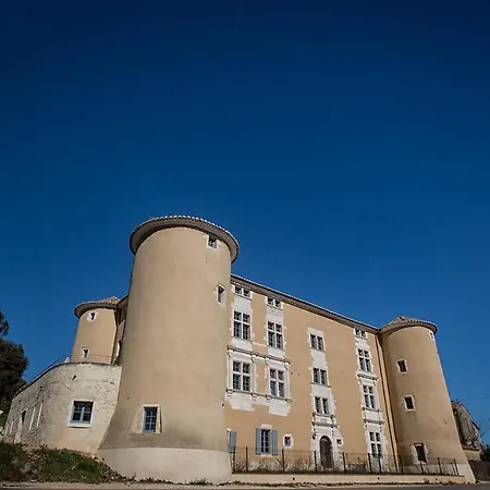 Appartement 4 Personnes Dans Chateau Avec Piscine Lussan  Exterior photo