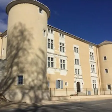 Appartement 4 Personnes Dans Chateau Avec Piscine Lussan  Exterior photo