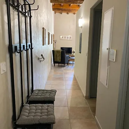 Appartement 4 Personnes Dans Chateau Avec Piscine Lussan  Exterior photo