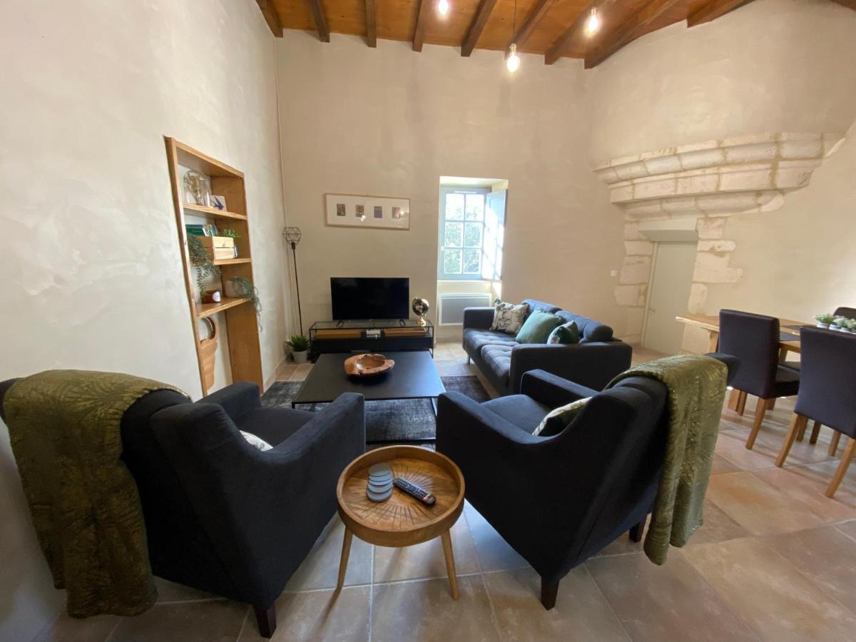 Apartment 4 Personnes Dans Chateau Avec Piscine Lussan (Gard)