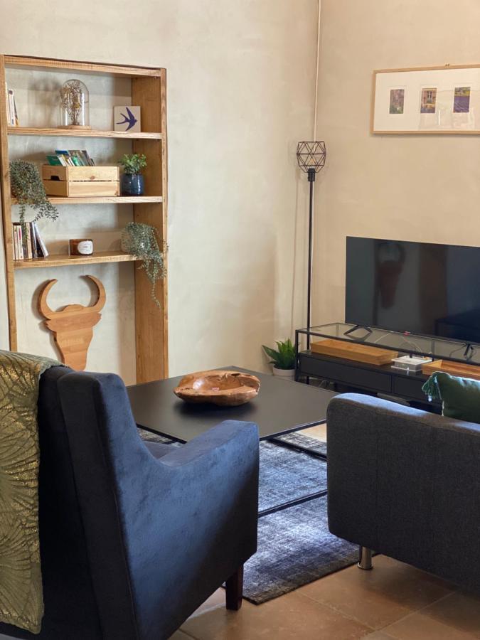 Apartment 4 Personnes Dans Chateau Avec Piscine Lussan (Gard)