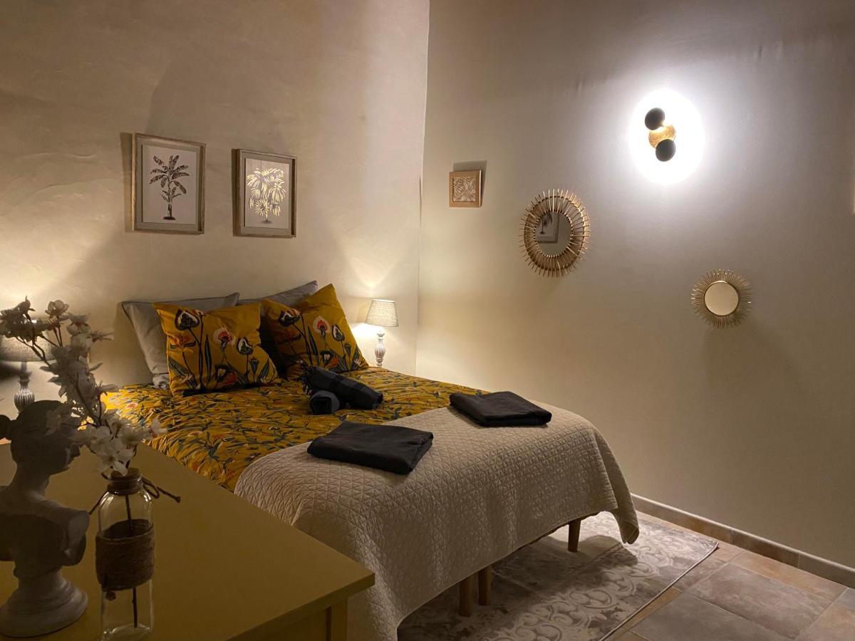 Apartment 4 Personnes Dans Chateau Avec Piscine
